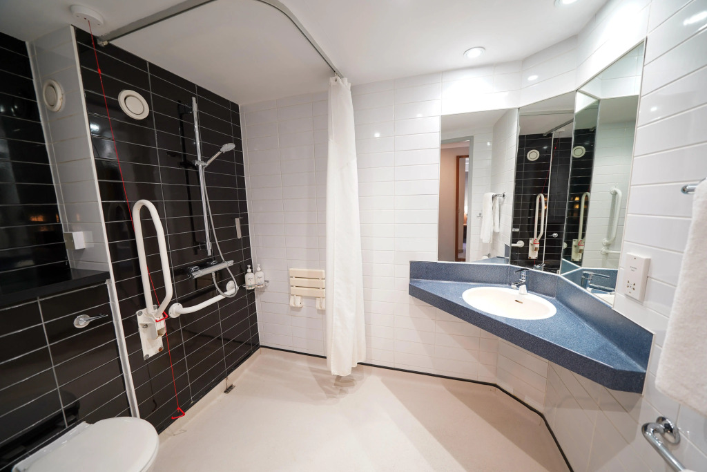 Holiday Inn Express Leeds-East by IHG