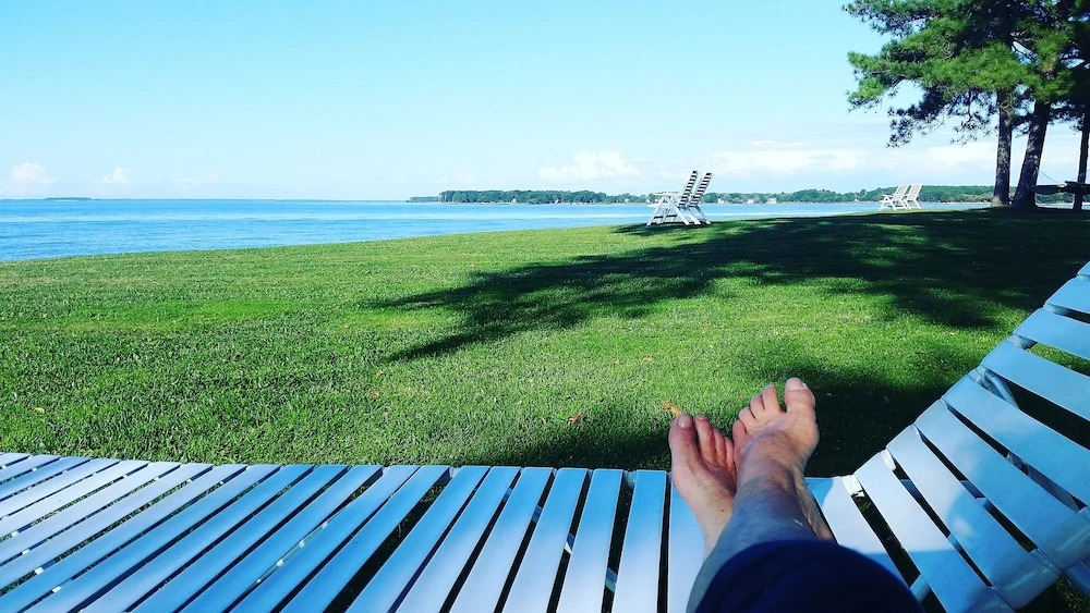 Wades Point Inn on the Bay