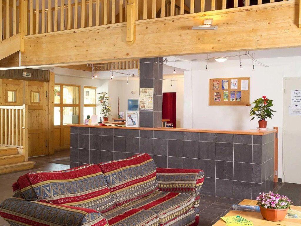 Scenic Chalet Apartment for Groups