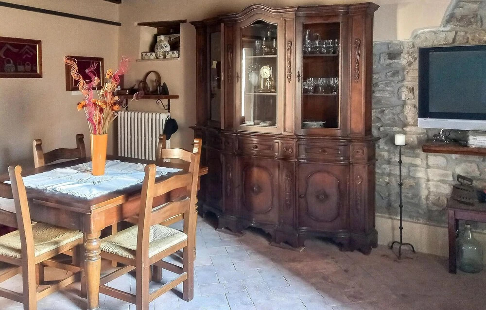 3 Bedroom Cozy Home In Sorana