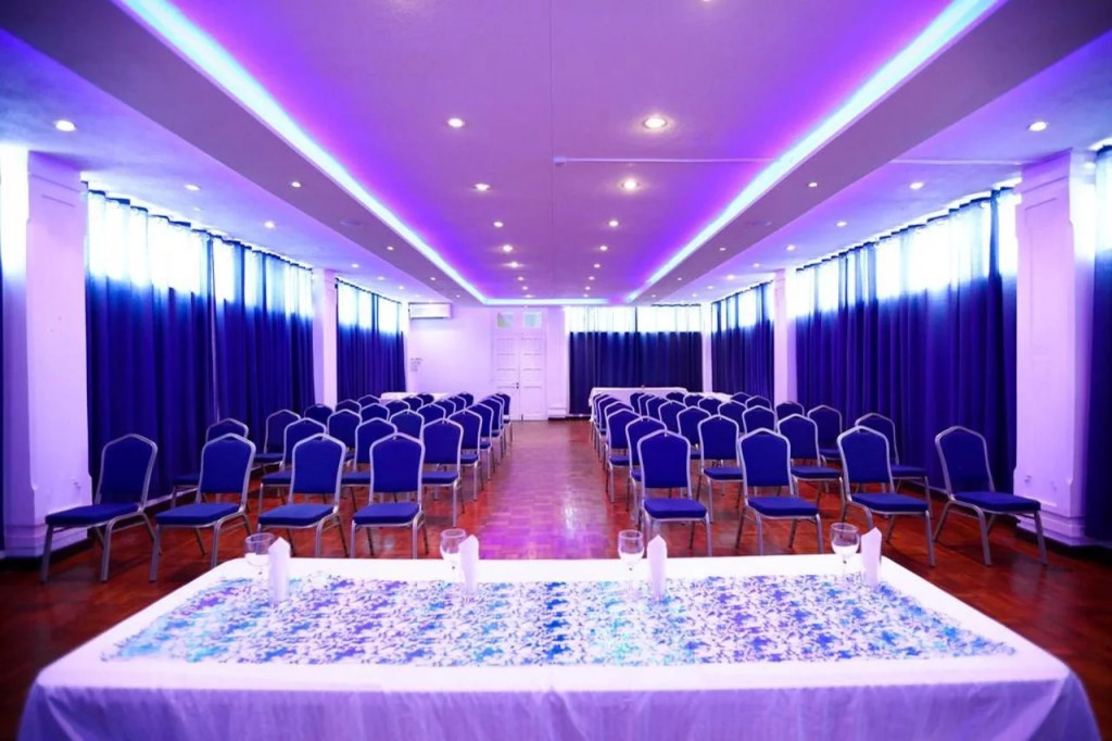 Le Grand Bleu Hotel