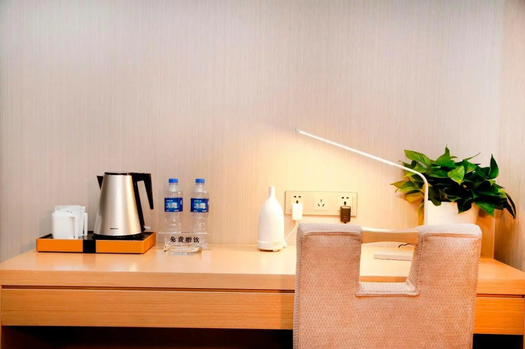 Lavande Hotel (Xi'an Fengcheng 1st Road Youth Center Metro Station Branch)