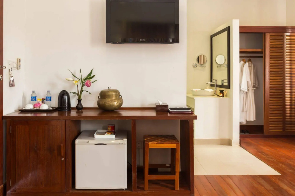 Apsara Centrepole Hotel