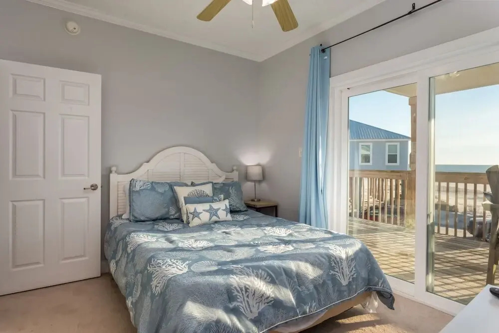 Island Time Ii - Private Pool - Pet Friendly! Only 100 Feet From The Gulf - Built With Amazing Views In Mind! 4 Bedroom Home by RedAwning