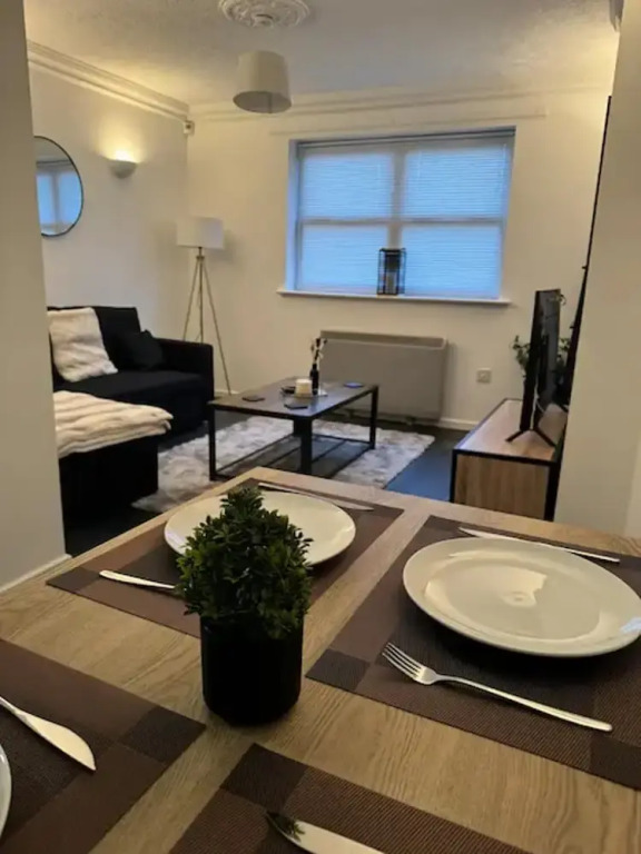 3 Floor 2 Bedroom House