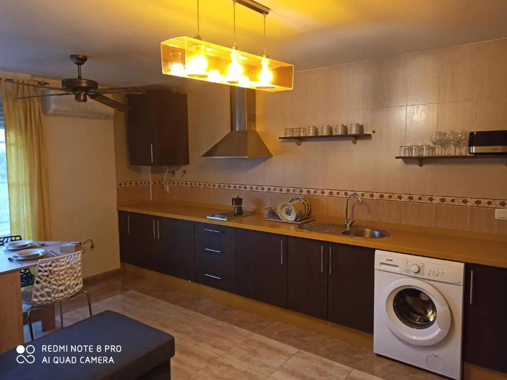 Amura Motril. Apartamento con garaje