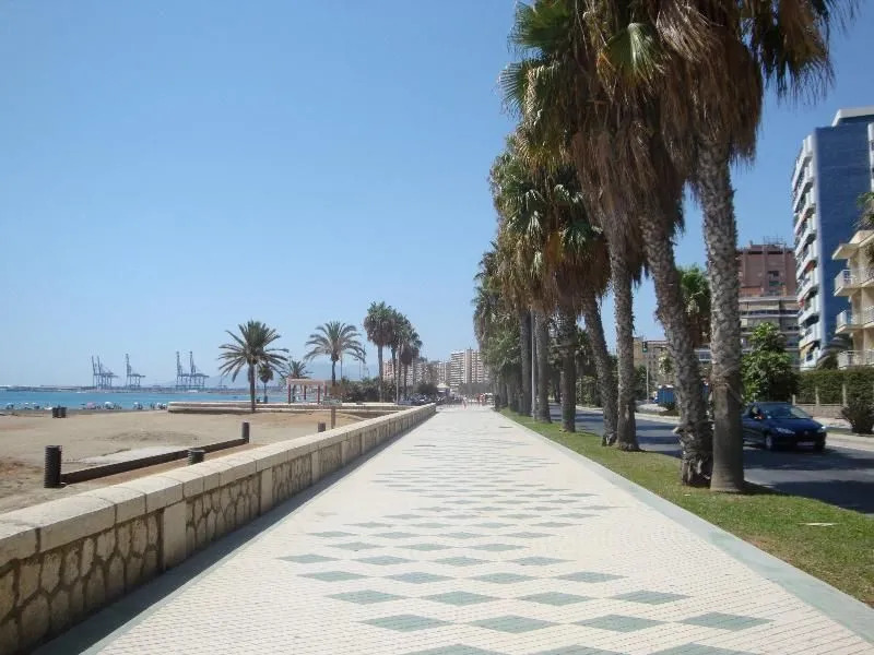 Del Parque Flats Malagueta