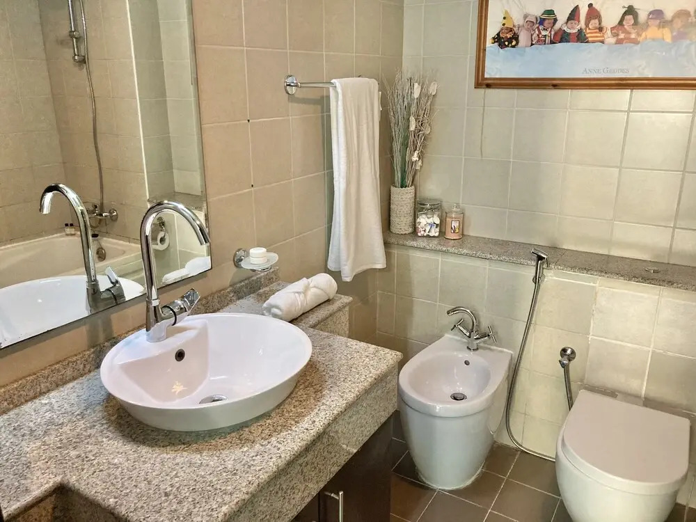 Whitesage - Marina Gem, Fancy Apartment with Waterfront Views, Dubai