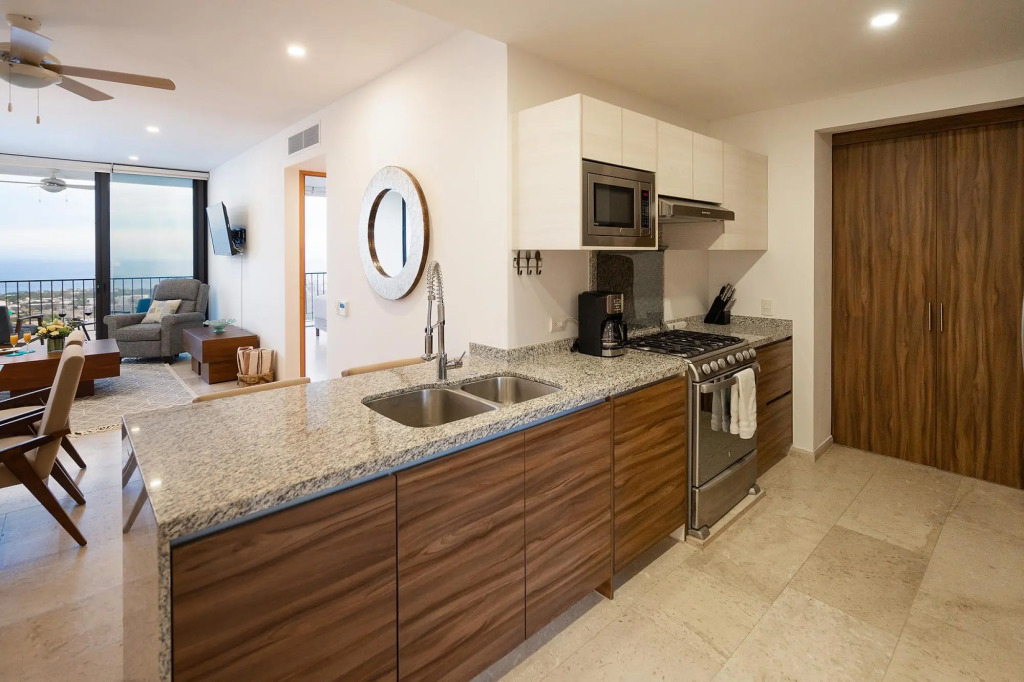 Condo Solaria G303 in Ventanas Residencial
