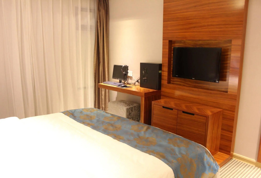 Super 8 Hotel
