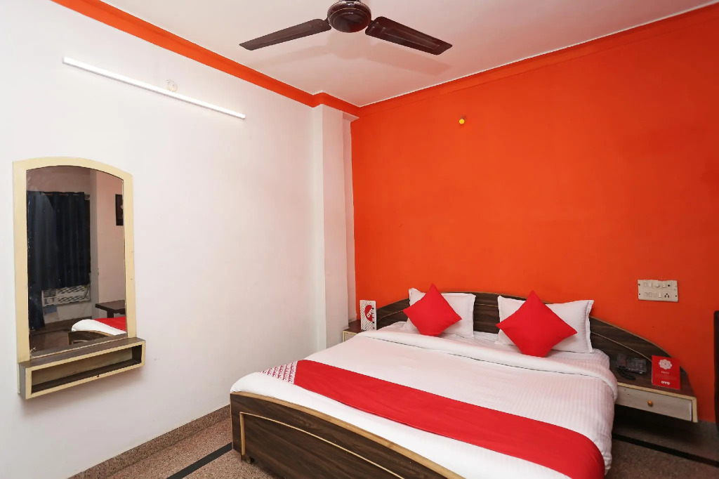 OYO 12363 Hotel Ratan international