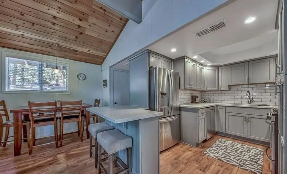 Updated Throughout, Hot Tub, Bbq, Pet Friendly