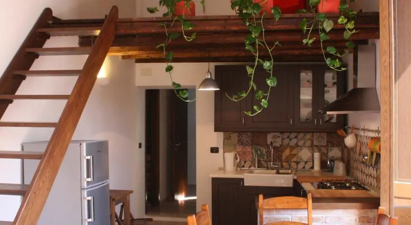 Apartment 25
