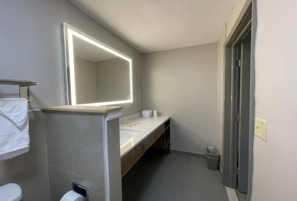 Days Inn & Suites by Wyndham York