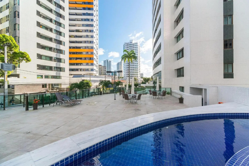 PM805 Excelente flat em Boa Viagem, cercado por restaurantes e supermercados