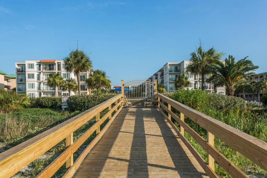 Beach Club 416