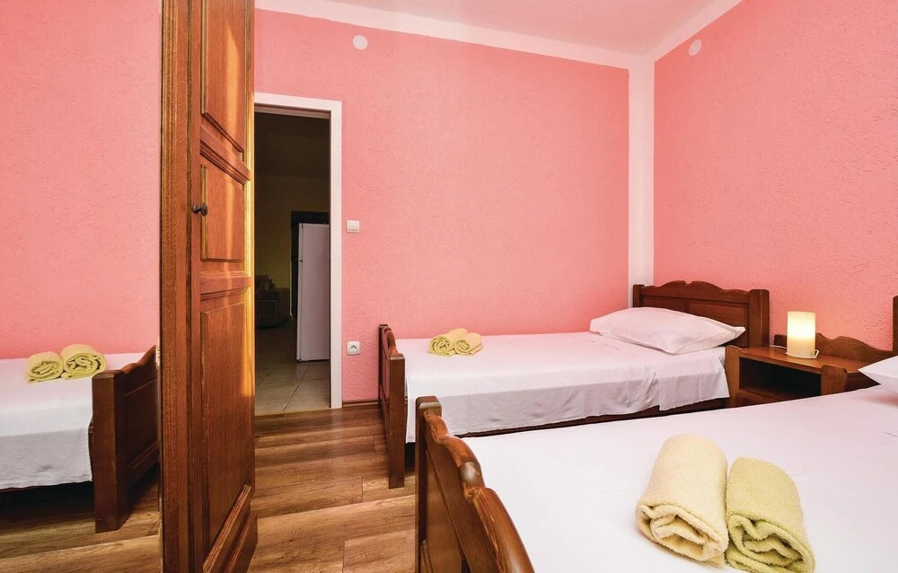 Nice Apartment in Vir With 2 Bedrooms, Wifi and Outdoor Swimming Pool
