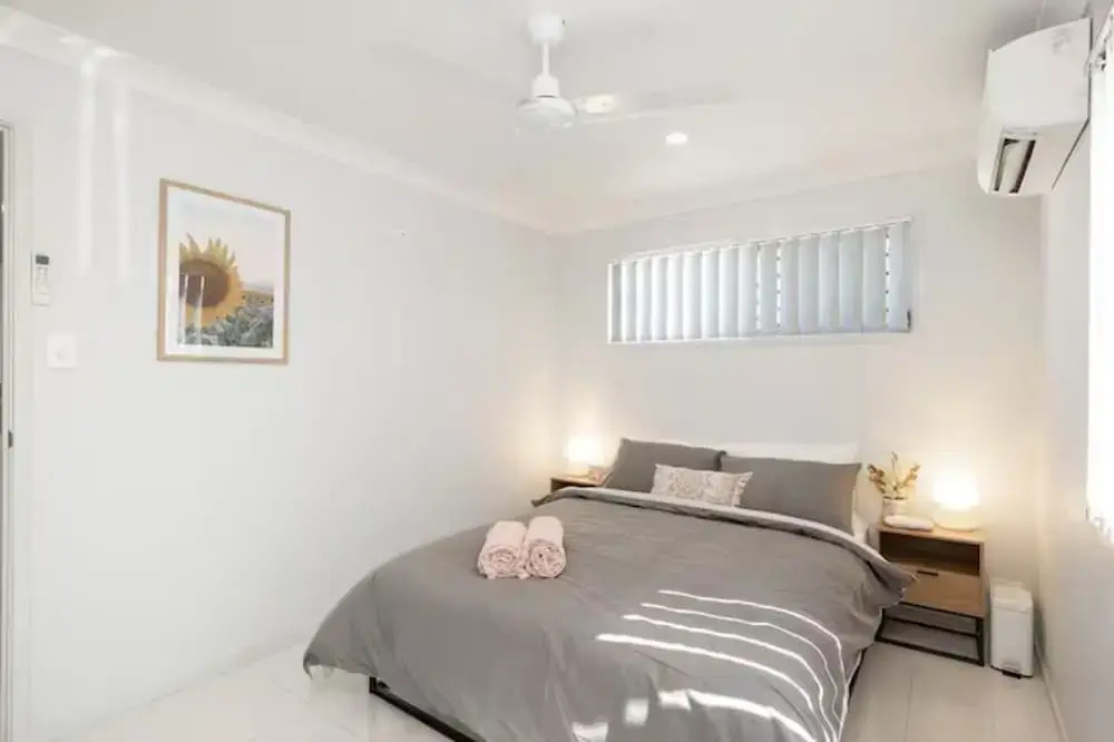 Smart Suites Self Check-in Apartments - 35 Freney