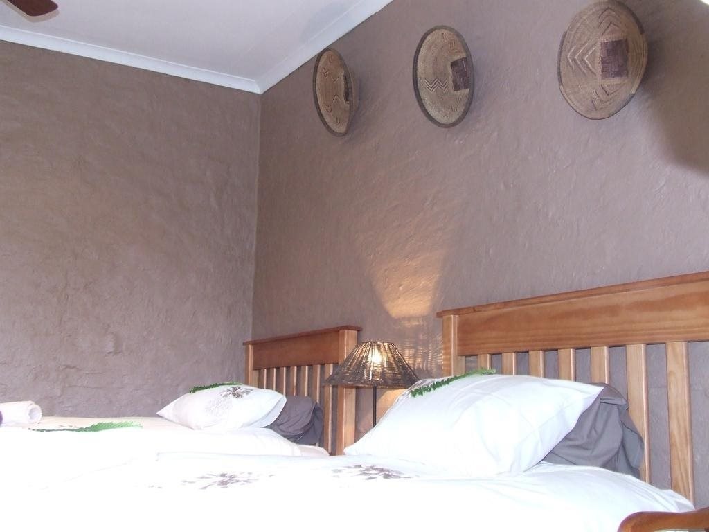 Lukafrica Riverside Chalets & Safaris