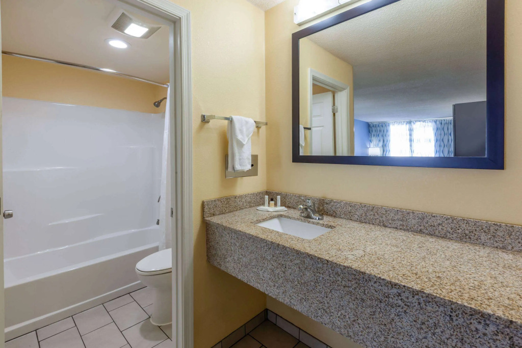 Days Inn by Wyndham Charles Town