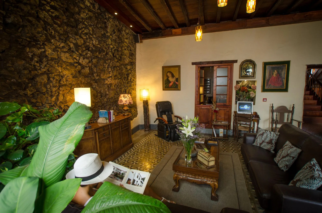 Gara Hotel
