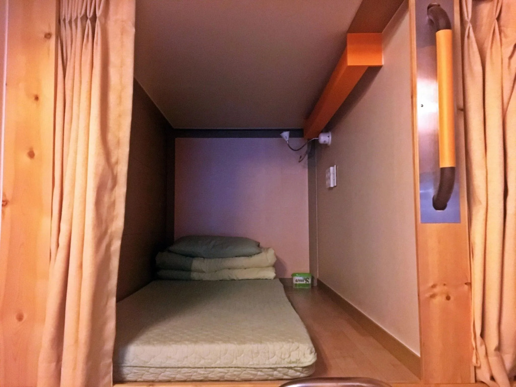 OYO Hostel Myeongdong 5