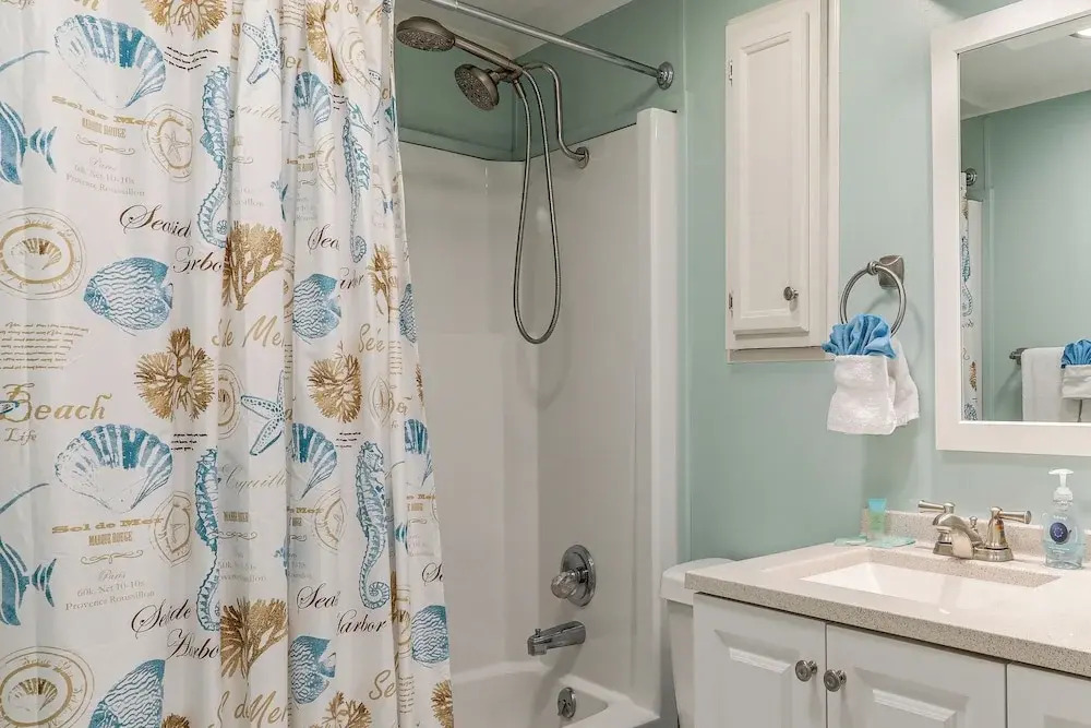Walk to Shore! Surfside Beach Gem w/ Game Courts