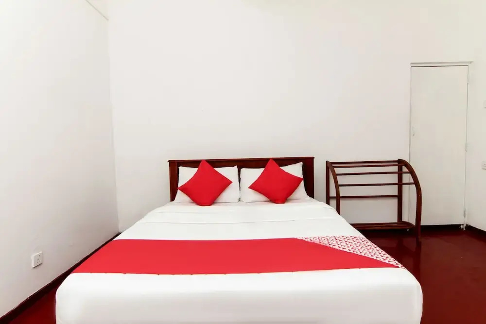 OYO 123 Hotel Bluemoon