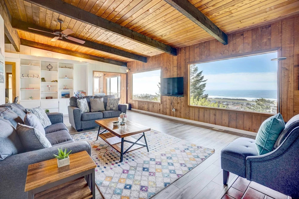 Ocean Vista Gold Beach Getaway