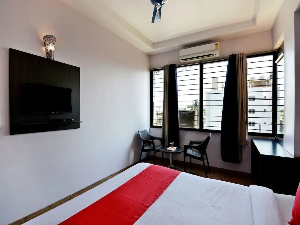 OYO Flagship 22643 Hotel Majestic Deluxe Lodging
