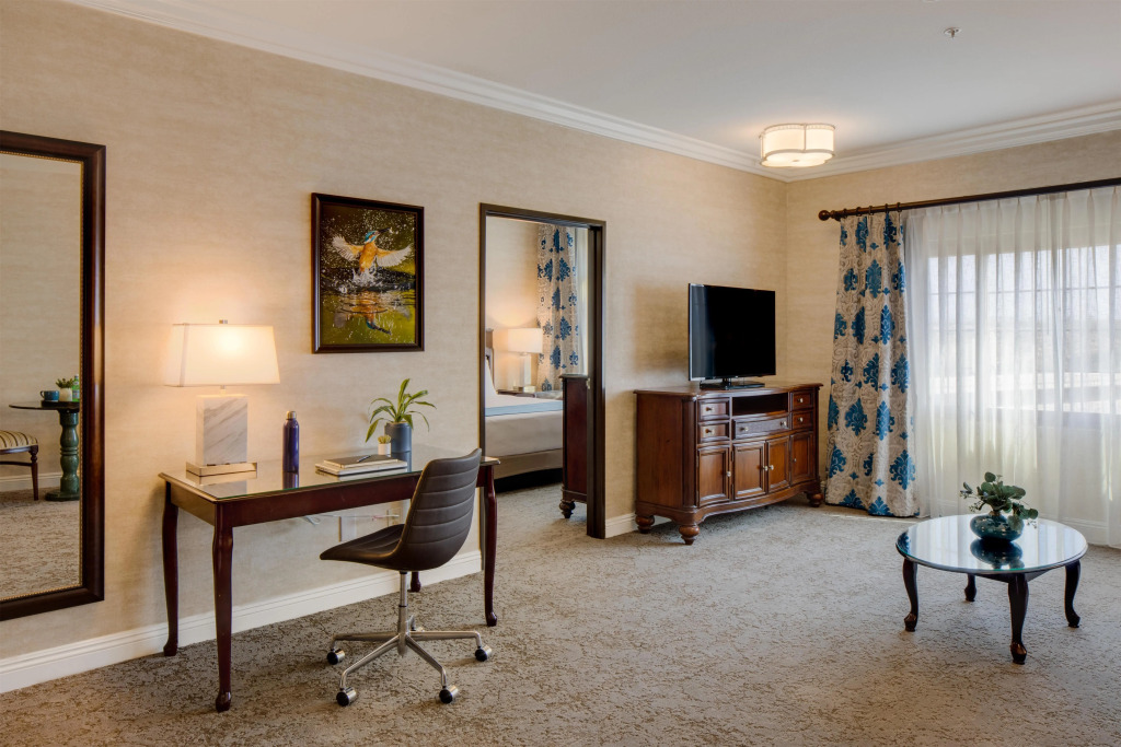 Ayres Suites Diamond Bar
