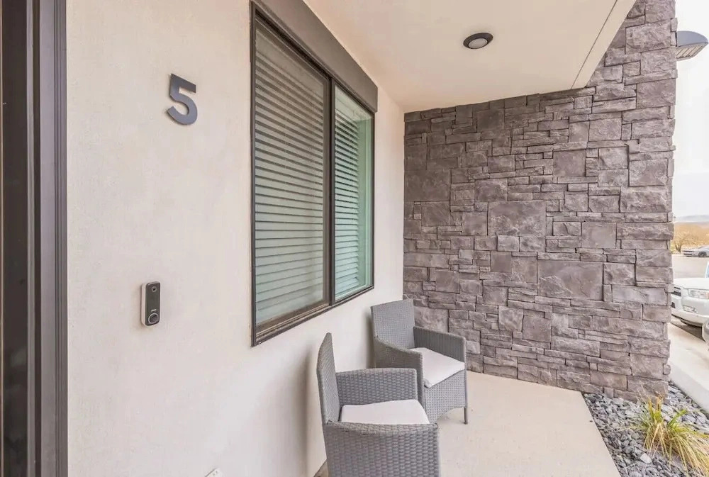 485 Rooftop Hot Tub - Sleeps 24
