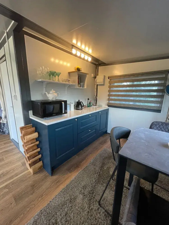 Birch Tree Lodge, Sleeps 4, Set in 3 Acres