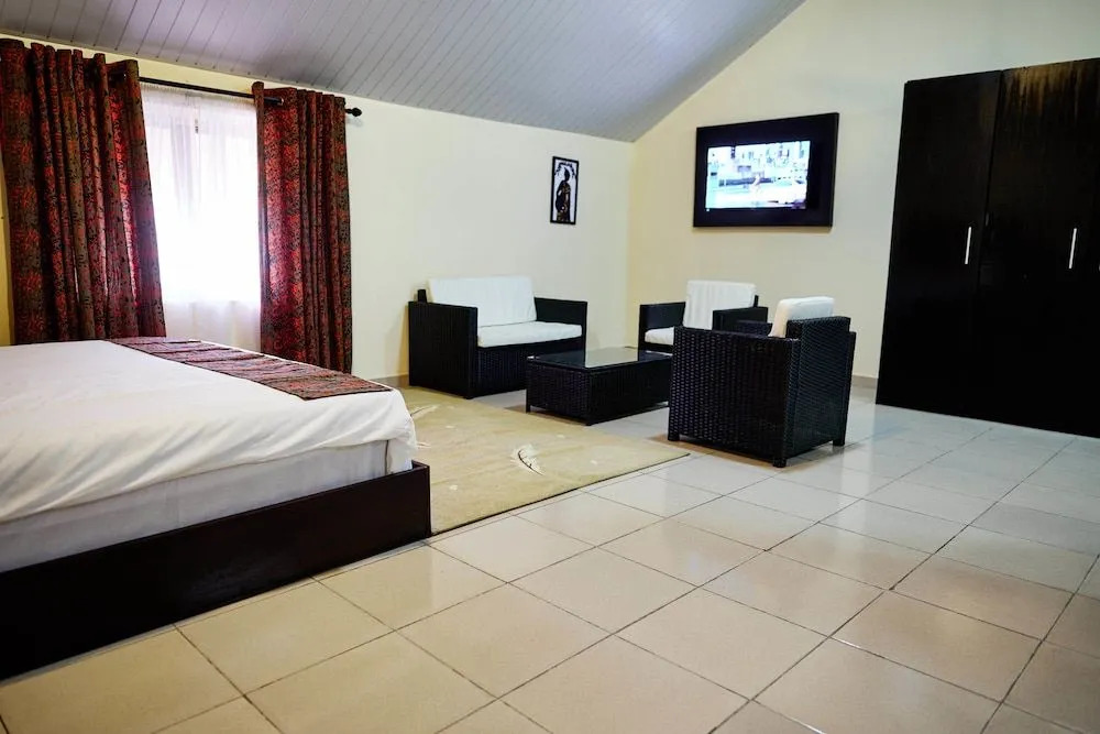 Janjay Hotel