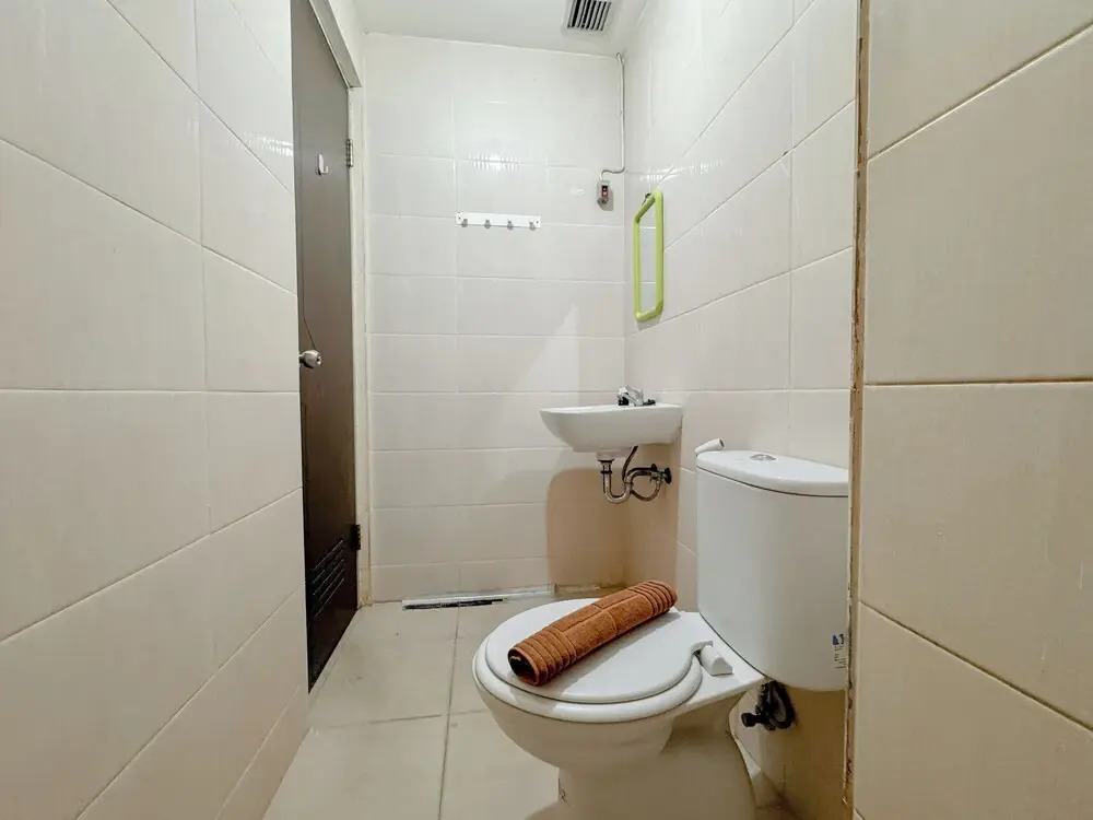 Cozy Stay And Best Value Studio At Tamansari Prospero Apartment