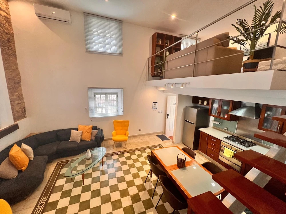 Luxury Oasis in Panama's Casco Viejo