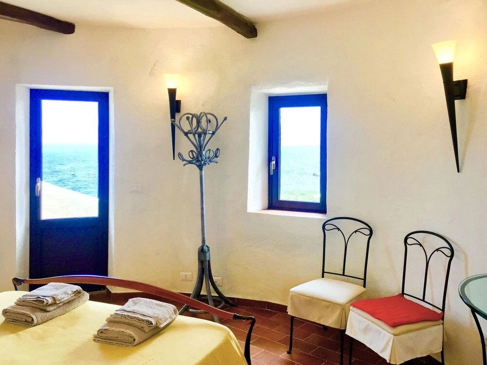Torre Damore Capo Testa