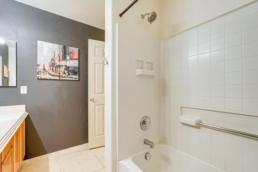 Spacious Family Oasis in Cave Creek!