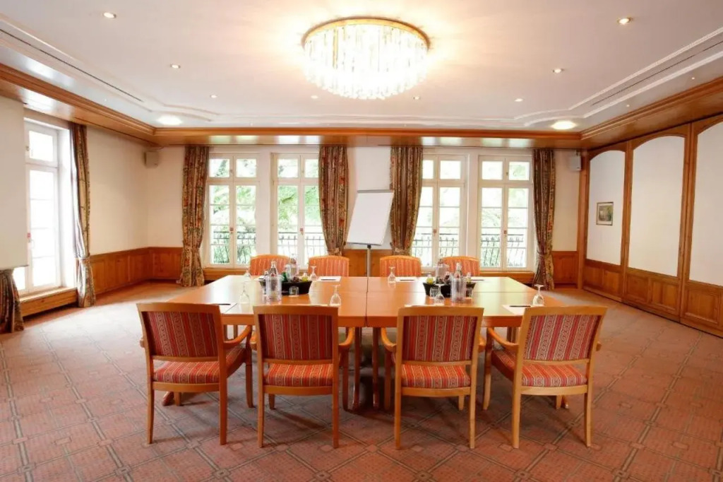 Hotel "Schloss Friedestrom"