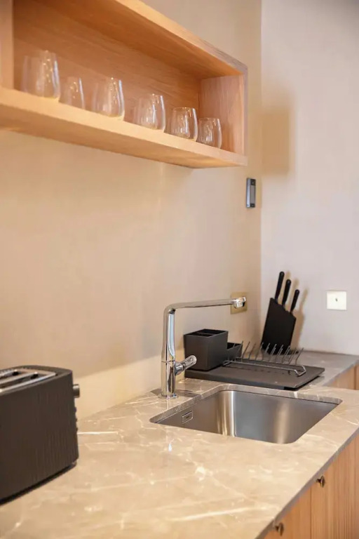 Magnificent apt - 2br/6p - Heart of Saint-tropez