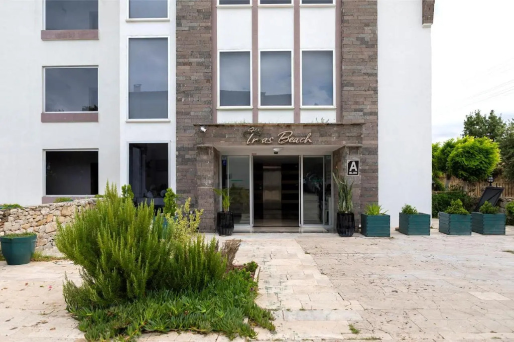 Troas Beach Hotel
