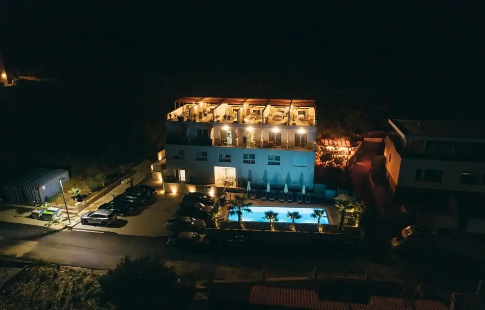 Nice Apartment in Okrug Gornji With 2 Bedrooms, Outdoor Swimming Pool and Heated Swimming Pool