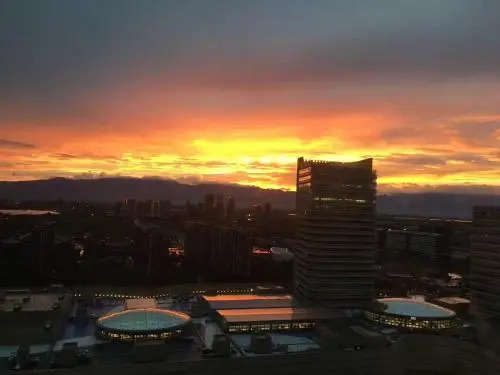Yinchuan Leyi View Hotel