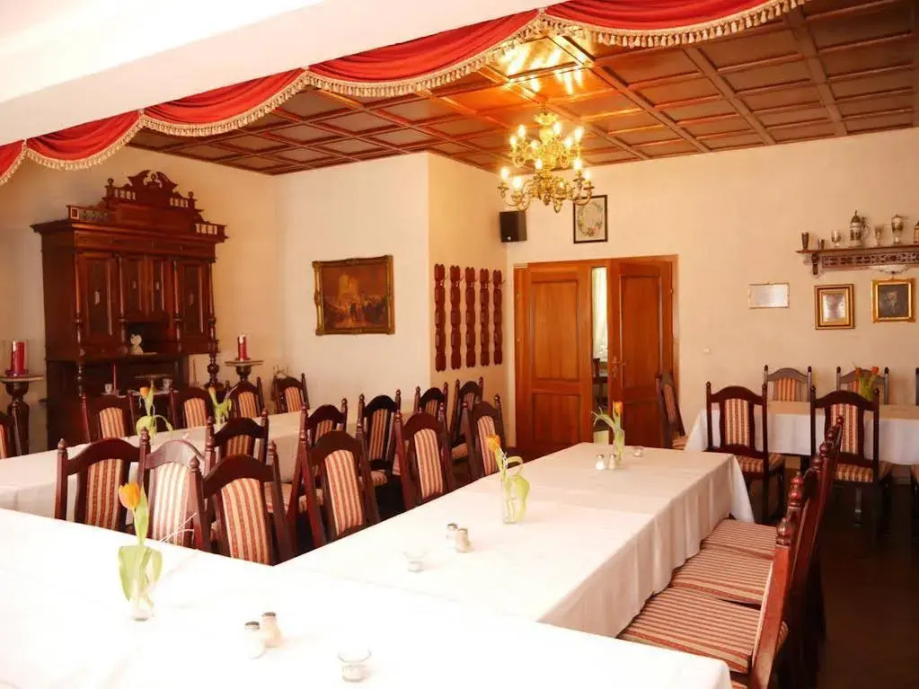 Hotel & Restaurant Lindengarten