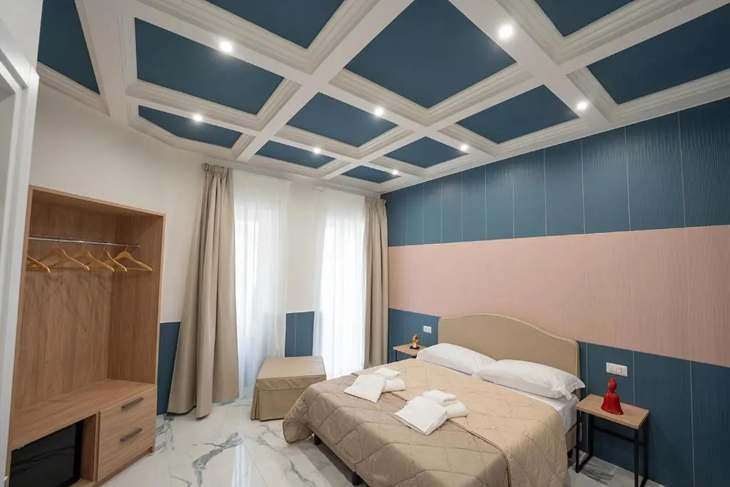 P.C. Boutique Medina H. Napoli Centro, by Clapa Group
