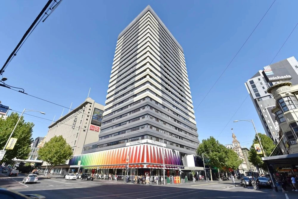 3 Bedrooms above Emporium Shopping Centre