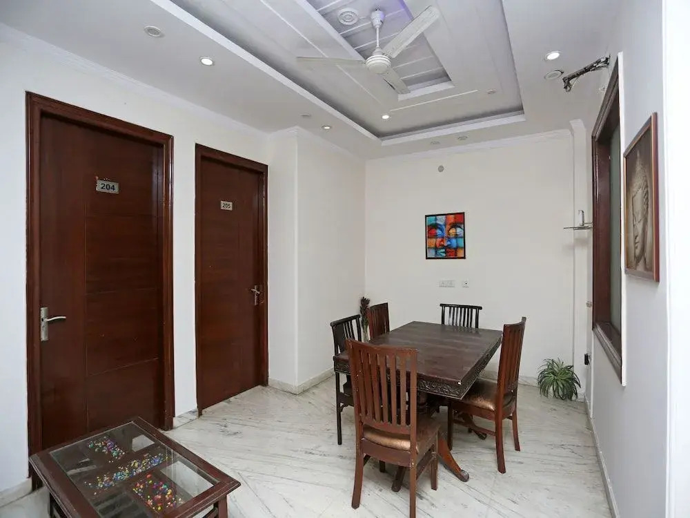 Green Valley Rooma By OYO Rooms