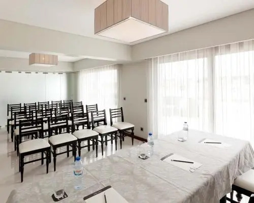 Cardal Hotel