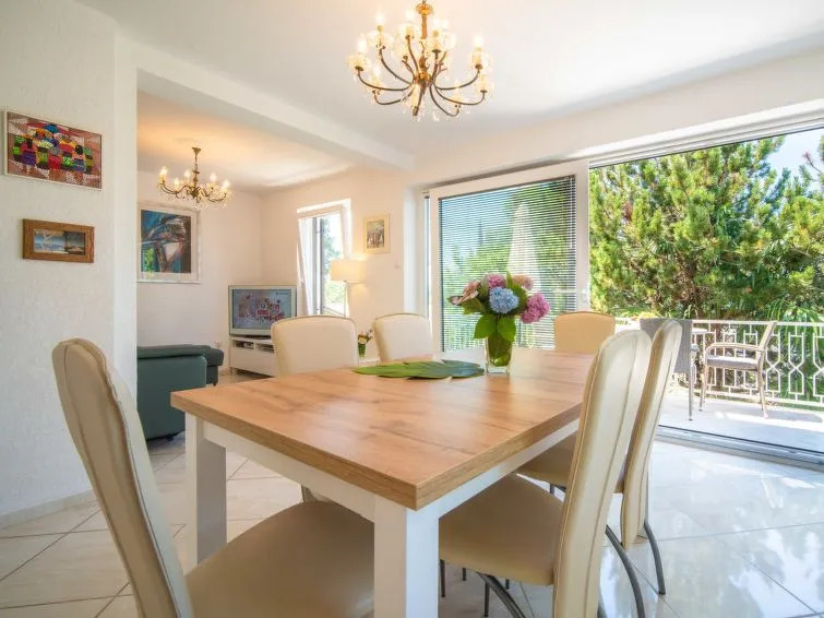 Holiday Home Vesna by Interhome