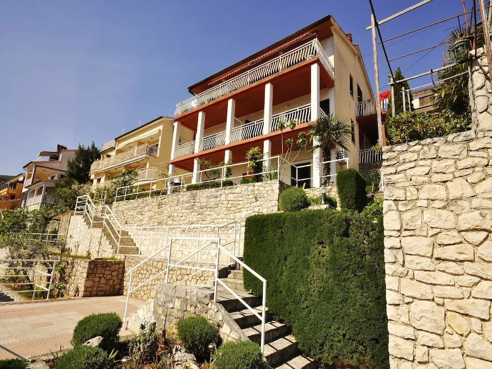 Apartments Paliska